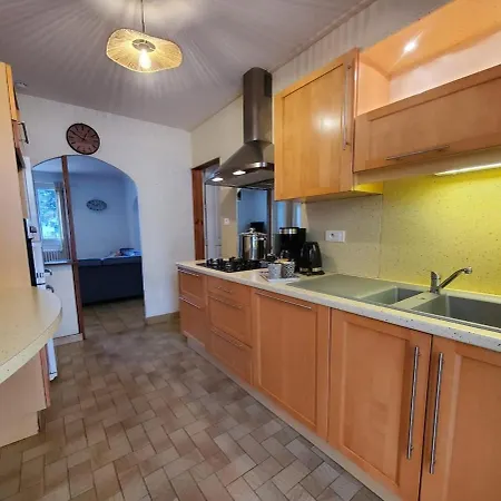 Prázdninový dům Pecherie, Grande Maison Familiale En Bord De *