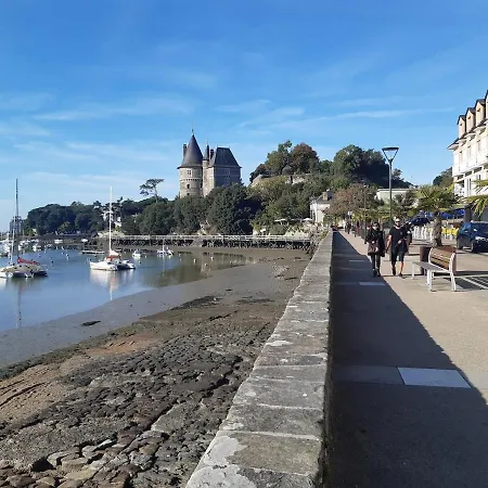 Casa vacanze Pecherie, Grande Maison Familiale En Bord De *