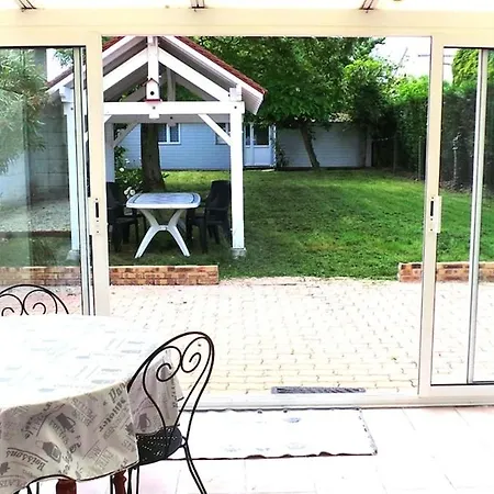 Pêcherie, Grande Maison Familiale En Bord De *