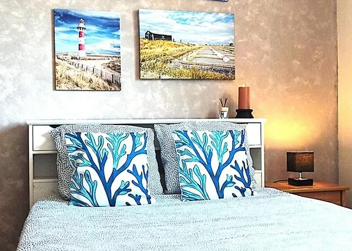 Holiday home Pecherie, Grande Maison Familiale En Bord De *